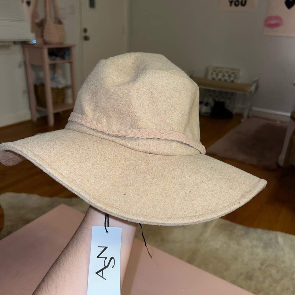 brand new ASN hat🤍